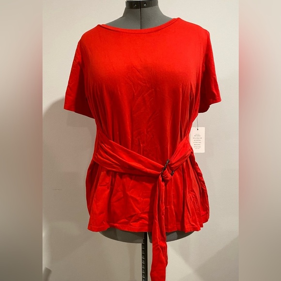NWT ELOQUII Belted Waist T-shirt in Red Size 18/20 - Picture 3 of 8